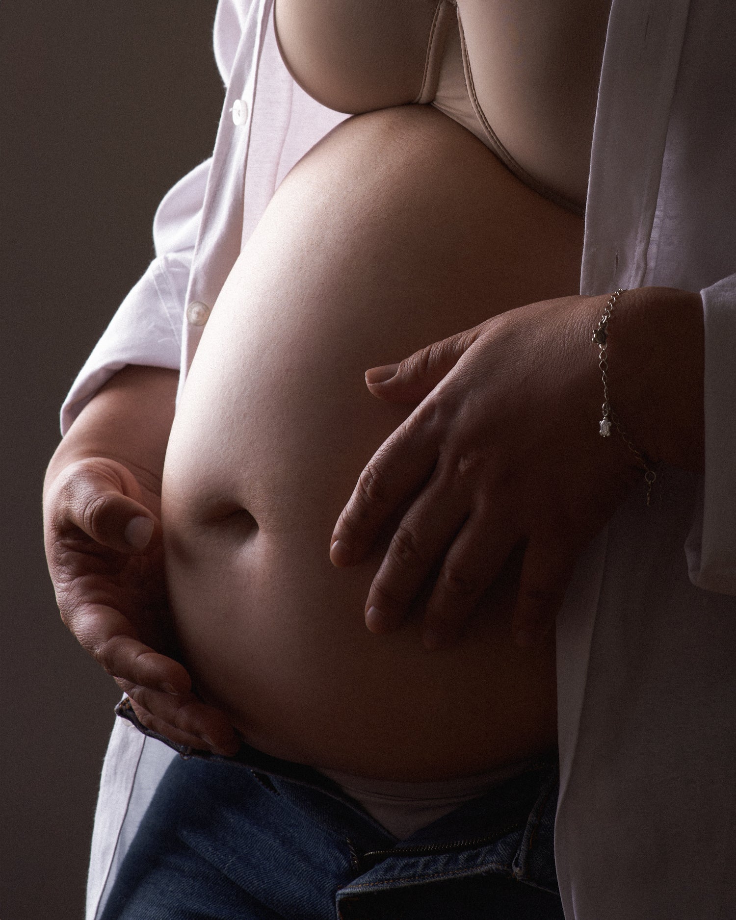 Sesión Fotográfica de Embarazo, en estudio