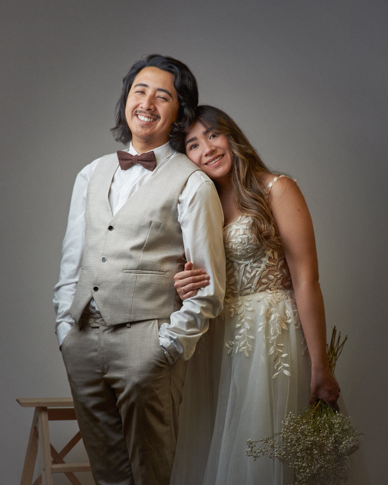 SESIÓN FOTOGRÁFICA POST-BODA / TRASH THE DRESS, EN ESTUDIO