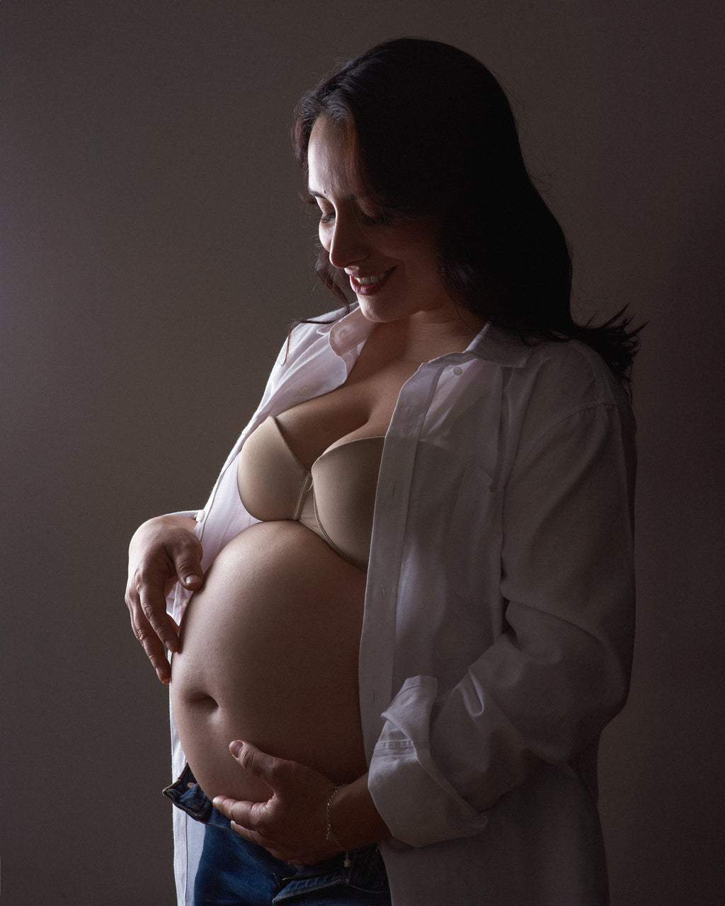 Sesión Fotográfica de Embarazo, en estudio