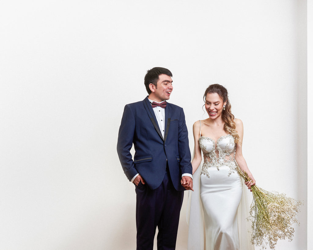 SESIÓN FOTOGRÁFICA POST-BODA / TRASH THE DRESS, EN ESTUDIO