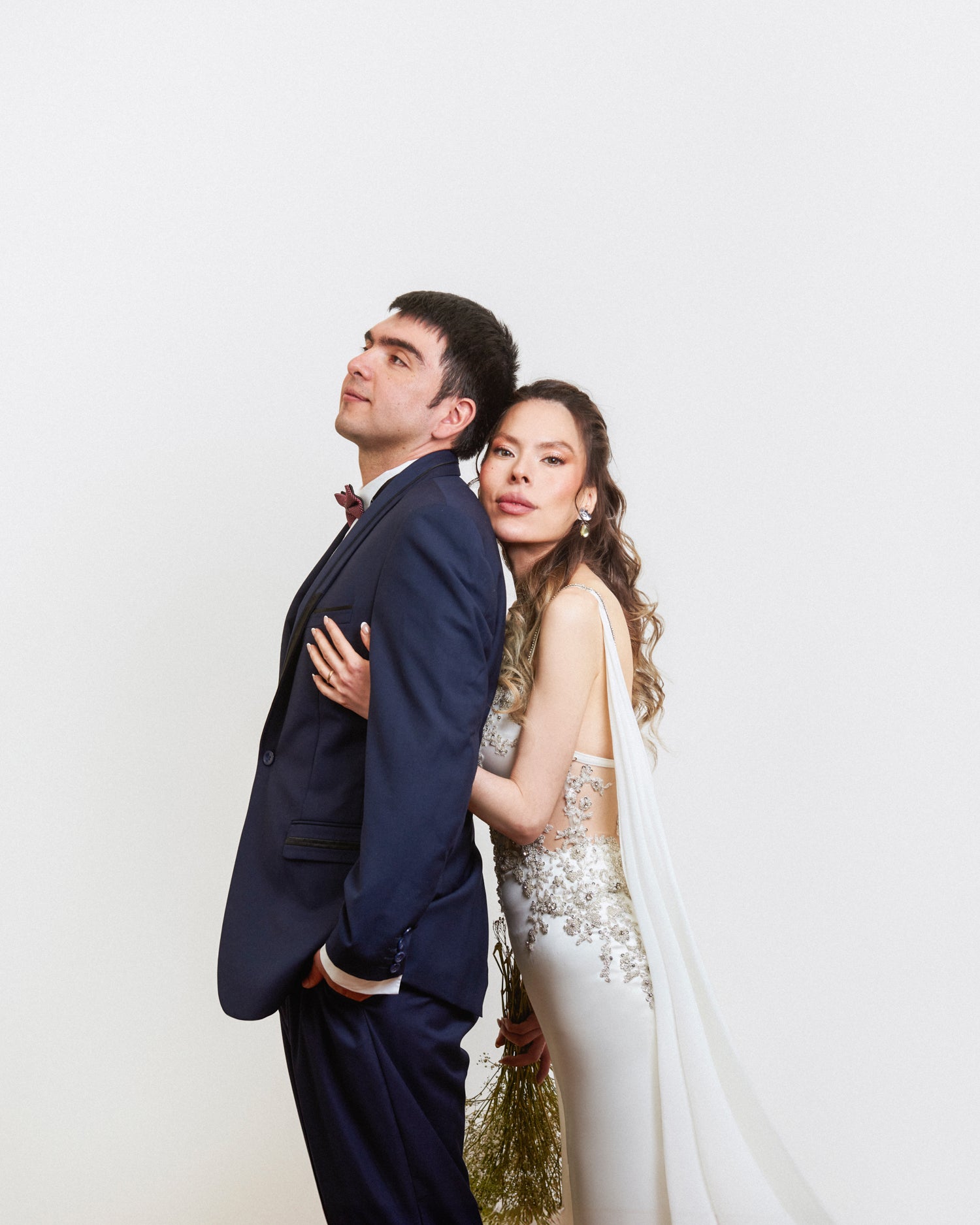 SESIÓN FOTOGRÁFICA POST-BODA / TRASH THE DRESS, EN ESTUDIO